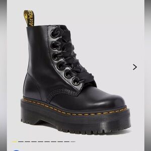 Dr. Marten Women’s Molly Platform Boots Size 8